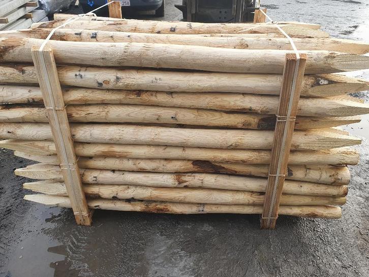 Mooie geschilde kastanjepalen met punt, Tuin en Terras, Palen, Balken en Planken, Nieuw, Palen, 180 tot 250 cm, Ophalen