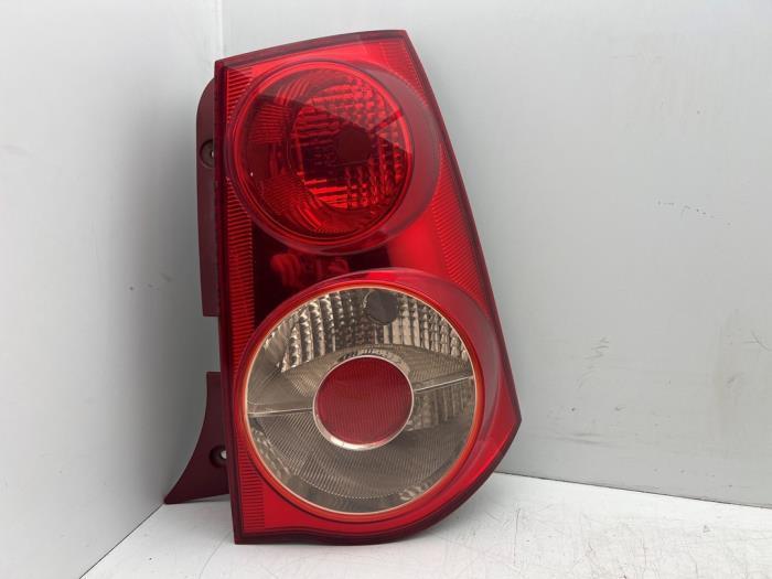 Feu arrière droit d'un Kia Picanto, Autos : Pièces & Accessoires, Éclairage, Kia, Utilisé, 3 mois de garantie, Enlèvement ou Envoi