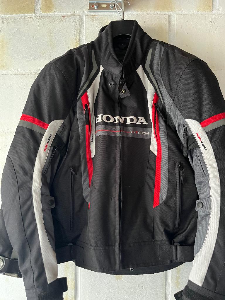 Veste moto Honda taille M– Très bon état, Honda, Enlèvement, Hommes, Manteau | tissu