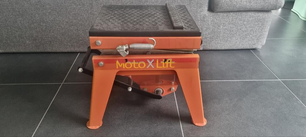 Moto x lift voor cross enduro moto's, Enlèvement