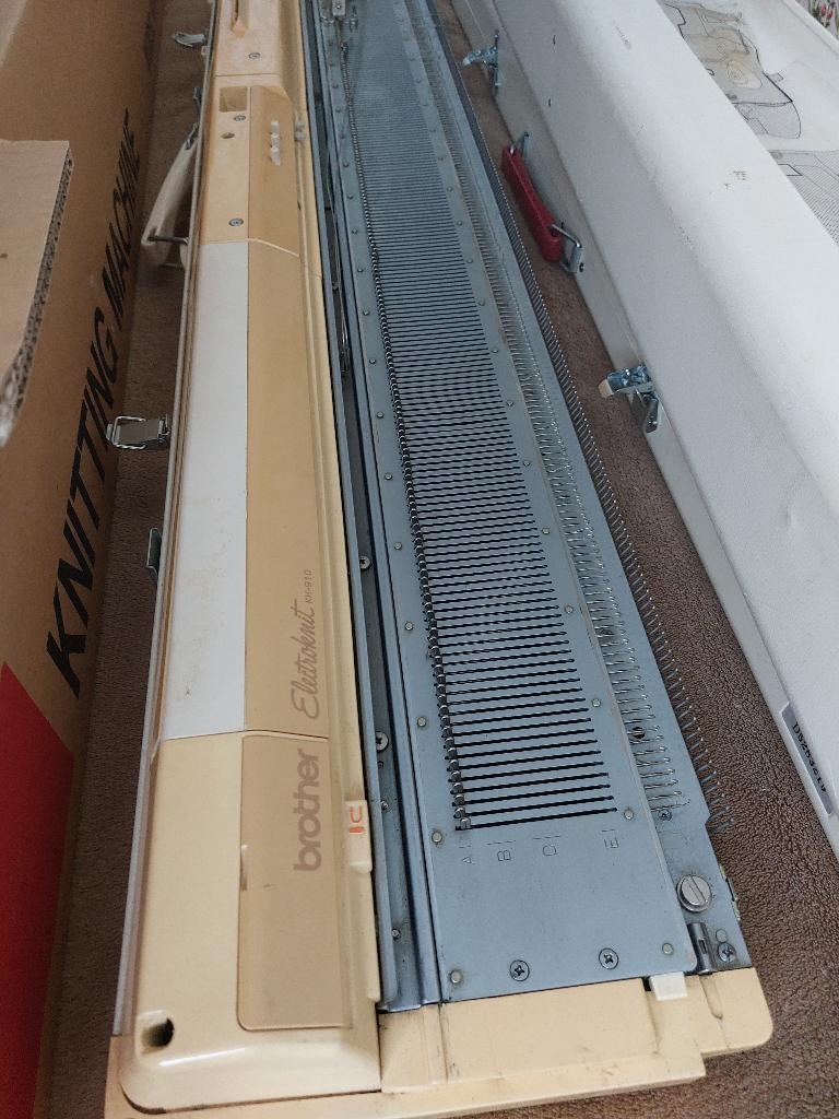 Breimachines brother, Hobby en Vrije tijd, Breien en Haken, Ophalen, Gebruikt, Breien, Machine