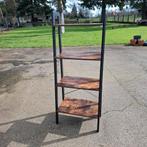 Kastje + evt klok industrieel, Ophalen