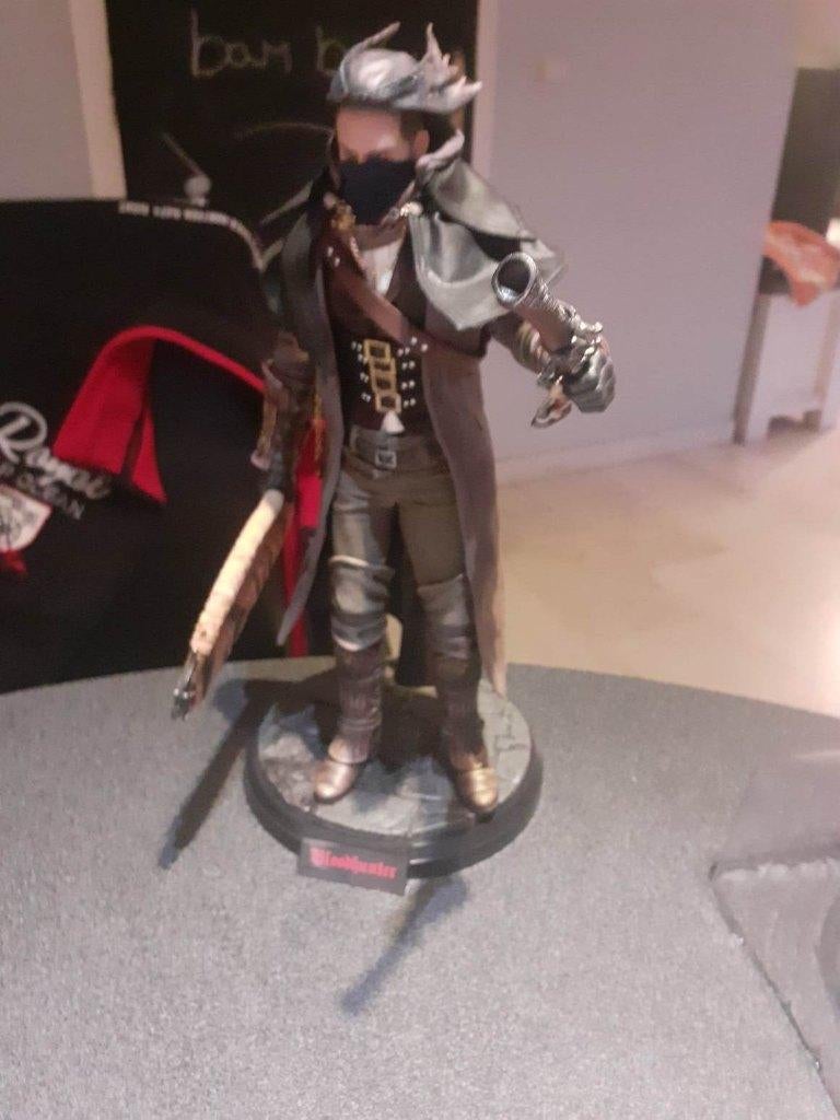 Bloodborne , Bloodhunter Statue, Consoles de jeu & Jeux vidéo, Jeux | Sony PlayStation 4, 1 joueur, Enlèvement, Utilisé, Autres genres