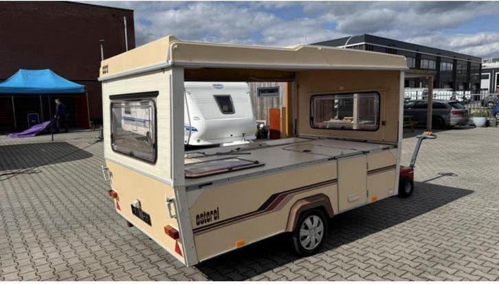 Caravane Esterel moins 750 kg avec Auvent, Caravanes & Camping, Caravanes pliantes, Autres marques, jusqu'à 4, Beige, Présent