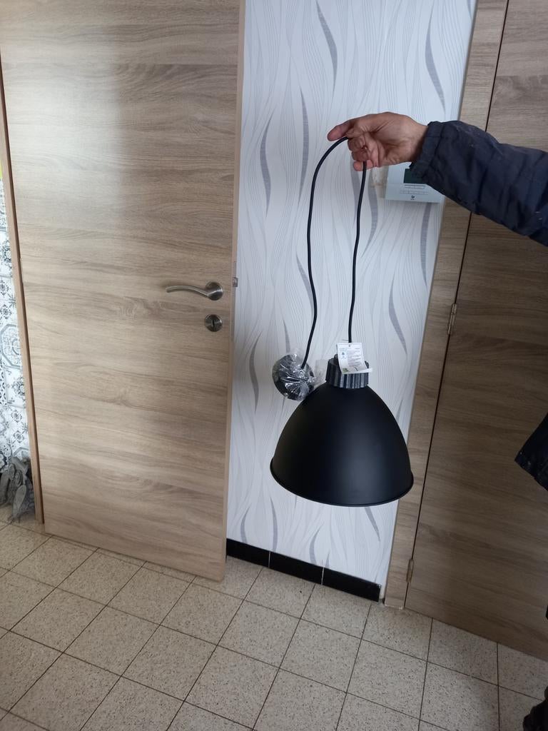 Lot de  2 suspensions  32 cm de  diamètre