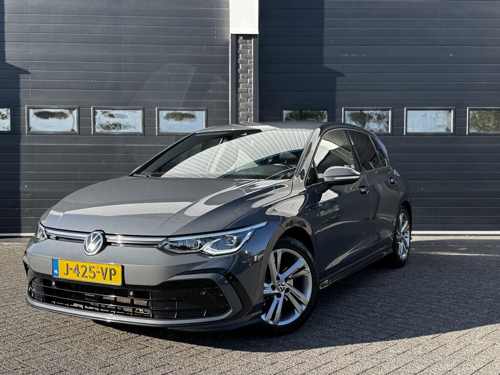 Volkswagen Golf 1.5 eTSI 150PK 3 x R-Line | ACC | Climate |, Auto's, Volkswagen, Automaat, Bedrijf, Berline, Grijs