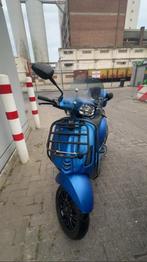 Vespa Sprint Full Option, Fietsen en Brommers, Ophalen, Zo goed als nieuw, Benzine, 50 cc