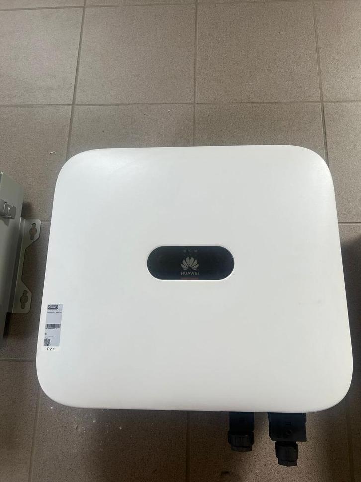 Huawei SUN 2000 10 KTL M0 omvormer, Doe-het-zelf en Bouw, Zonnepanelen en Toebehoren, Gebruikt, Overige typen, Ophalen