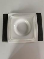 Wit modern servies vierkante vorm, Huis en Inrichting, Ophalen, Nieuw, Bord(en), Effen