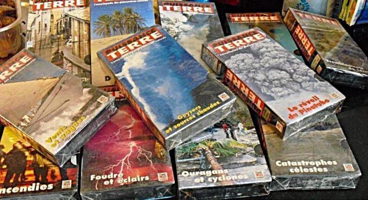 Cassettes vidéo documentaires " PUISSANCE TERRE ", TV, Hi-fi & Vidéo, TV, Hi-fi & Vidéo Autre, Neuf, Enlèvement ou Envoi