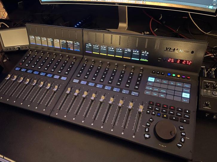 Icon V1-M & V1-X Midi controllers, Musique & Instruments, Équipement Midi, Comme neuf, Enlèvement