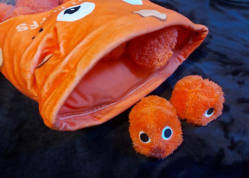 Knuffel / Kussen 'Cheesy Puffs' (Nieuw), Kinderen en Baby's, Speelgoed | Knuffels en Pluche, Nieuw, Ophalen of Verzenden