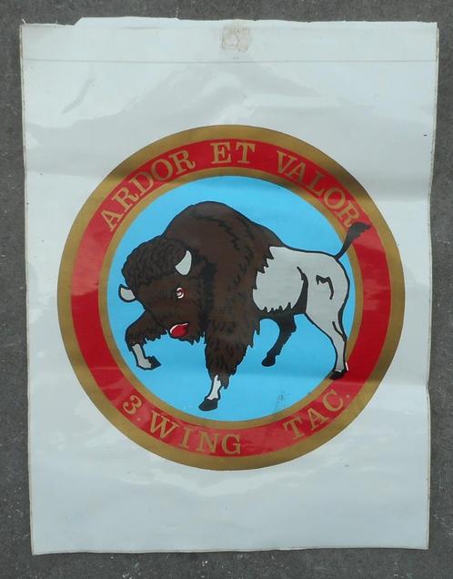 FORCE AERIENNE - 2EME WING TACTIQUE - AUTOCOLLANT VEHICULE, Verzamelen, Militaria | Algemeen, Luchtmacht, Embleem of Badge, Verzenden