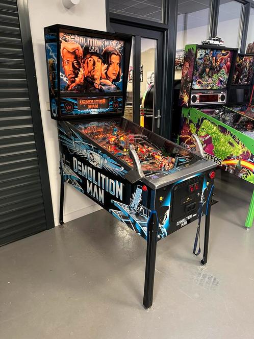 Magnifique flipper Williams Demolition Man Pinball, Collections, Machines | Flipper (jeu), Utilisé, Imprimante matricielle, Williams