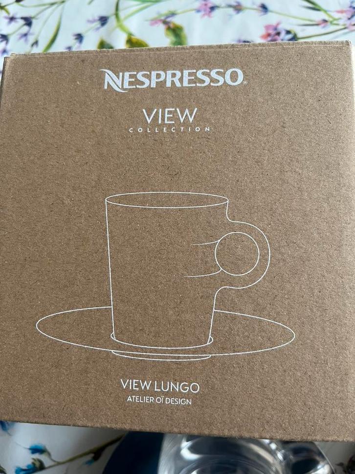 Coffret de 2 NESPRESSO View Lungo Tasses et Sous-Tasses, Verzamelen, Porselein, Kristal en Bestek, Nieuw, Kop en/of schotel, Overige materialen