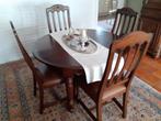 Massief eiken tafel met 4 bijhorende stoelen en mat, Ophalen, Zo goed als nieuw
