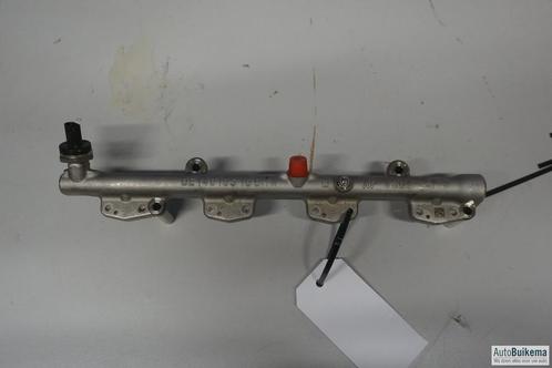Origineel BMW X1 F48 X2 F39 brandstofrail, Auto-onderdelen, Brandstofsystemen, BMW, Gebruikt, Ophalen of Verzenden