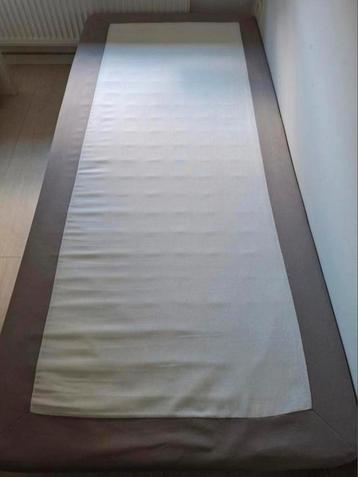 90×200 Boxspring ikea  beschikbaar voor biedingen