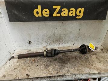 Aandrijfas rechts-voor van een Ford Focus beschikbaar voor biedingen