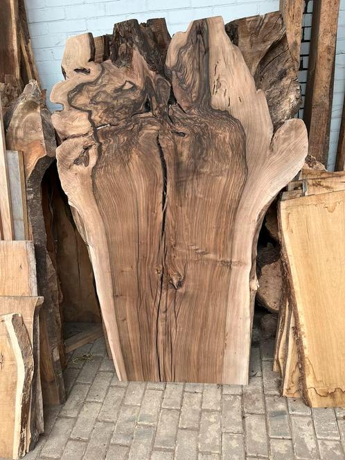 Profitez de l'achat de bois exclusif pour le bois de plateau, Maison & Meubles, Tables | Tables d'appoint, Bois, Enlèvement