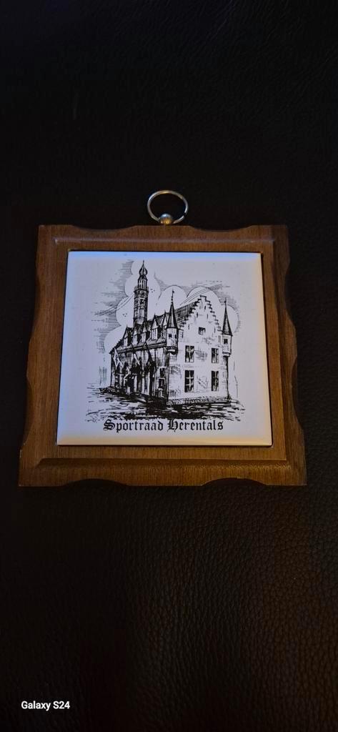 Kadertje met tegeltje Stad HERENTALS, Huis en Inrichting, Woonaccessoires | Tekstborden en Spreuken, Ophalen