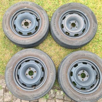4x108 15 inch peugeot citroen stalen velgen banden versleten beschikbaar voor biedingen