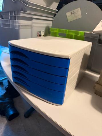 Ladebak met 6 lades voor A4 documenten beschikbaar voor biedingen