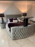 Boxspring met ingebouwe tv-lift + GRATIS tv samsung erbij, Huis en Inrichting, Ophalen, Zo goed als nieuw