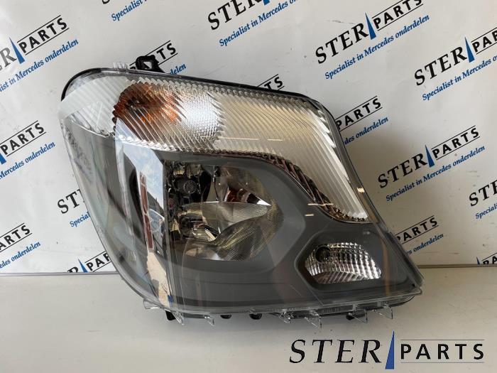 Koplamp rechts van een Mercedes Sprinter, Auto-onderdelen, Verlichting, Mercedes-Benz, Nieuw, 12 maanden garantie, Ophalen of Verzenden