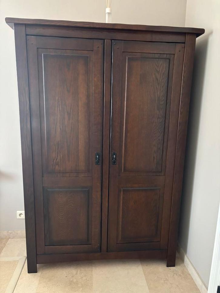 Massief eiken kast met 2 deuren, Huis en Inrichting, Kasten | Overige, Zo goed als nieuw, Ophalen