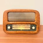 VINTAGE ITALIAANSE BUIZENRADIO IRRADIO K4 1955 RADIO MUSEUM, Antiek en Kunst, Verzenden