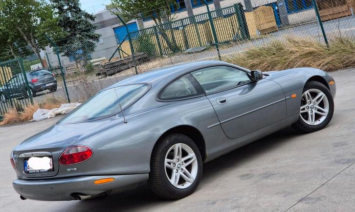 Jaguar XK8 4.2benz boite auto V8 full options 240mkm 7900€, Auto's, Jaguar, Particulier, XK, Benzine, Euro 4, Coupé, 3 deurs, Automaat