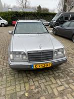 Mercedes TD250, Auto's, Voorwielaandrijving, Stof, Zwart, 1198 cc