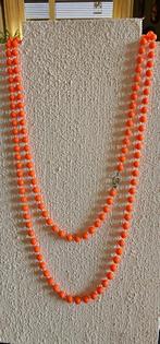 Vintage halsketting van oranje kralen, Bijoux, Sacs & Beauté, Colliers, Enlèvement ou Envoi, Orange