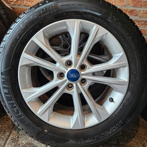 17 inch Ford Kuga Velgenset 5x108 Michelin 235-55R17 5mm, Auto diversen, Overige Auto diversen, Ophalen