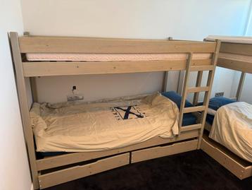 Hoogwaardig houten stapelbed 90x200 mét matrassen beschikbaar voor biedingen