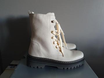 Nieuwe veterboots van Gabor maat 39 beschikbaar voor biedingen