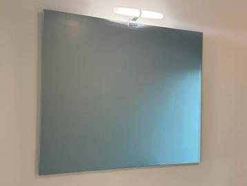 Miroir de salle de bain avec LED beschikbaar voor biedingen