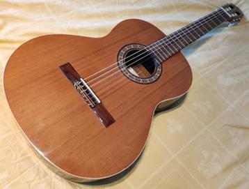 Almansa 401 klassieke gitaar en toebehoren beschikbaar voor biedingen