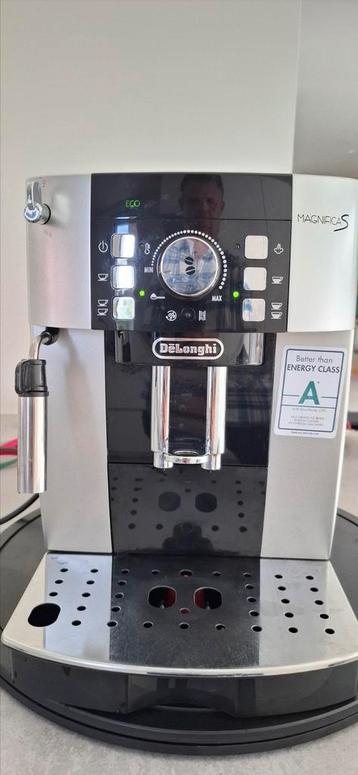 Delonghi Magnifica S koffiemac nieuwste design met garantie  beschikbaar voor biedingen