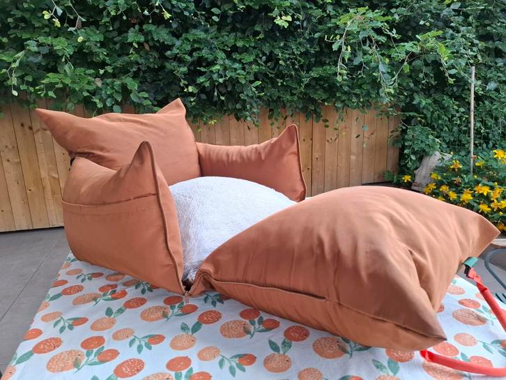 Dogs & Co Deluxe hondenkussen, Dieren en Toebehoren, Hondenmanden, Ophalen