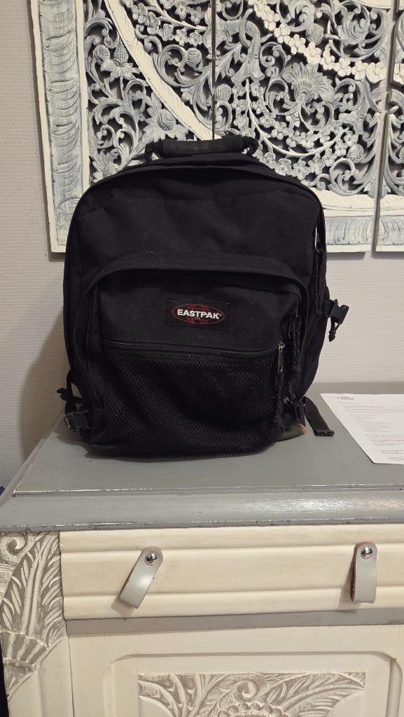 EASTPAK rugzak, Handtassen en Accessoires, Tassen | Schooltassen, Gebruikt, Rugtas, Zwart, Ophalen