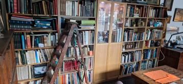 Plus de 2000 livres en tout genre, très ancien, très rare, Enlèvement