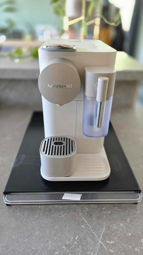 Nespresso Delonghi Lattissima One (Incl. capsule tray), Elektronische apparatuur, Koffiezetapparaten, Gebruikt, Koffiemachine