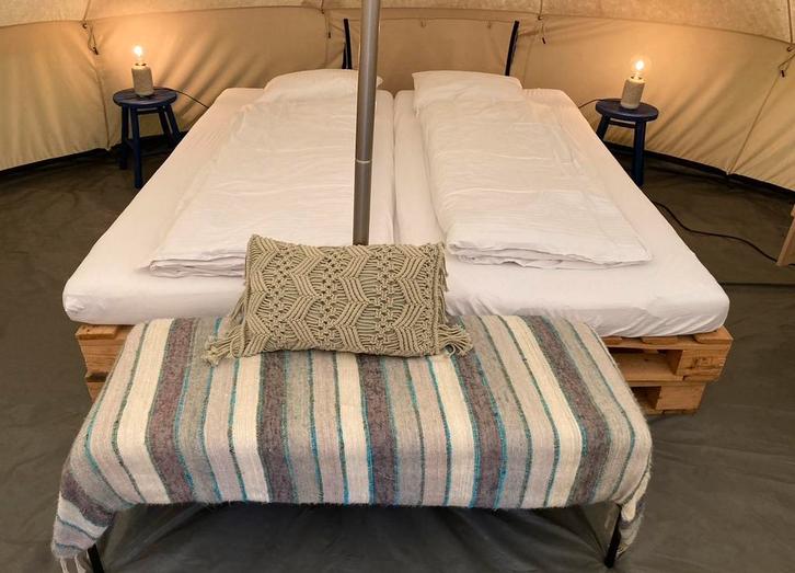 1p matras+topper+bodem, Huis en Inrichting, Slaapkamer | Bedden, Zo goed als nieuw, Ophalen