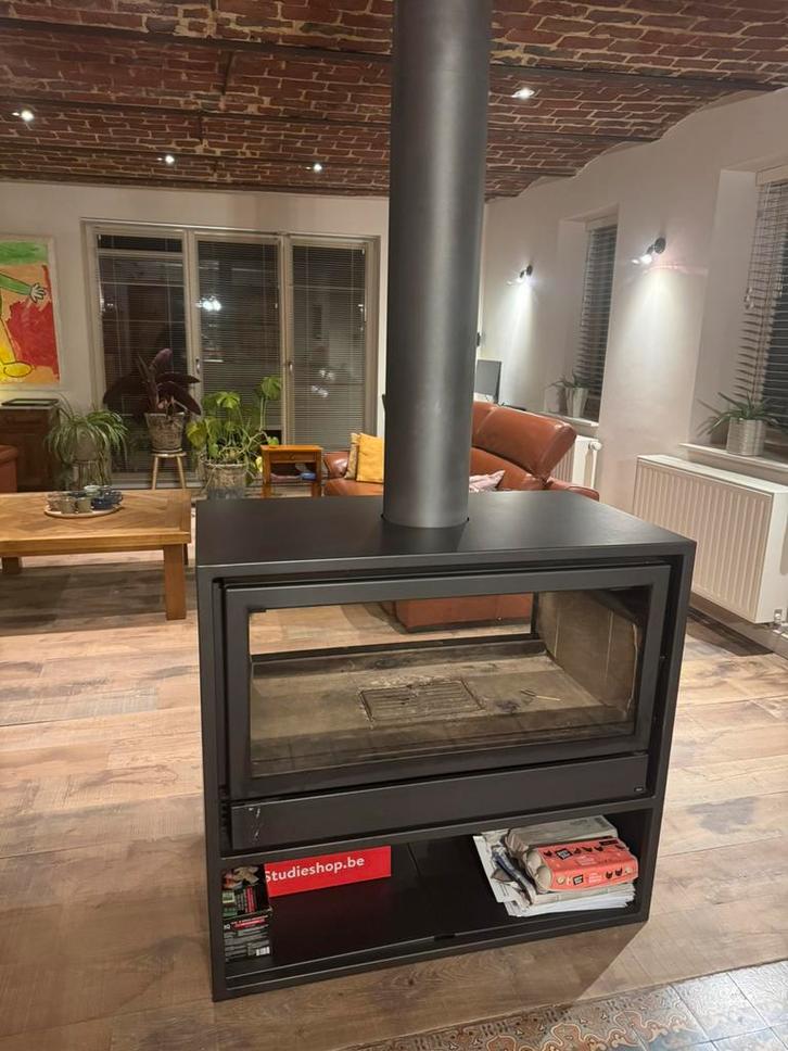 Vrijstaande houtkachel met 2 kanten glas, Huis en Inrichting, Kachels, Gebruikt, Vrijstaand, Houtkachel, Hout, Ophalen