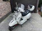 VESPA 300 GTS EN PARFAIT ÉTAT, Motos, Motos | Piaggio, 278 cm³, Scooter, Particulier, 12 à 35 kW