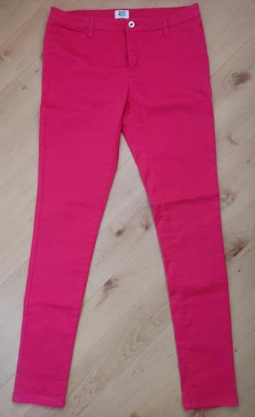Roodroze jeansbroek Vero Moda, maat 40 beschikbaar voor biedingen