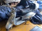 Scooter 125 cc Merk Znen, 1 cylindre, Jusqu'à 11 kW