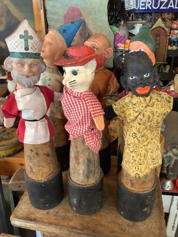 Zes oude poppenkastpoppen ! beschikbaar voor biedingen